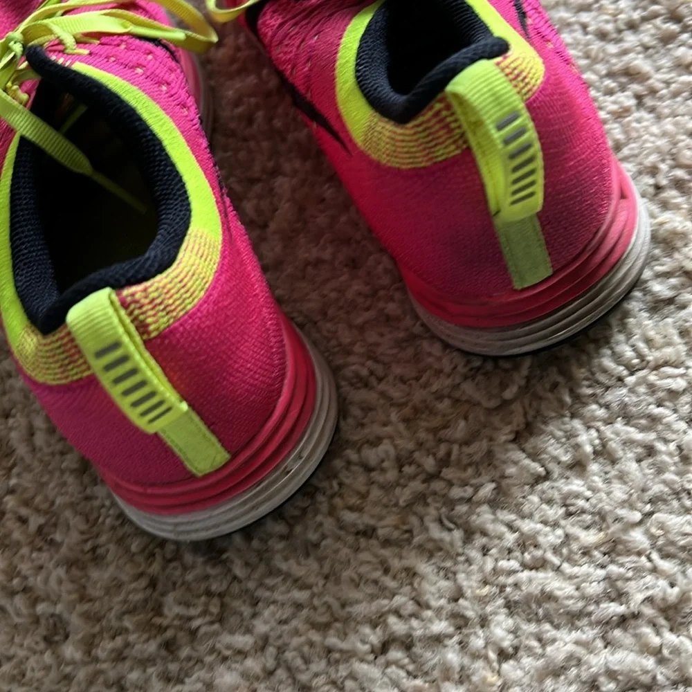 Nike Pink Flyknit One